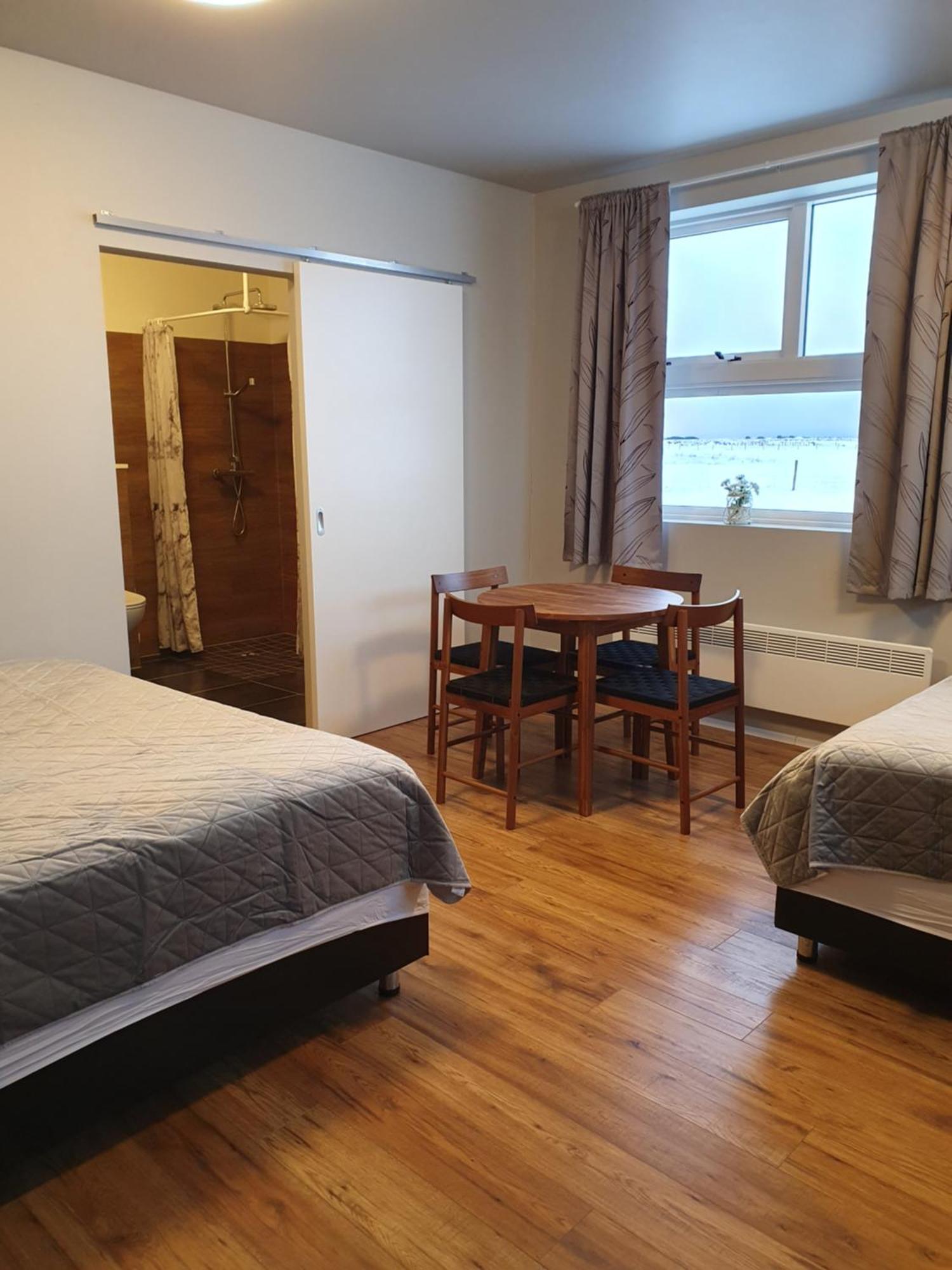 Skálatjörn Guesthouse Skalatjorn Extérieur photo